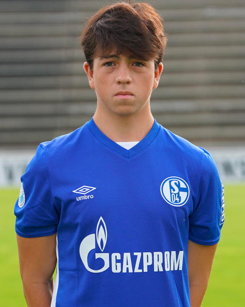 international-soccer-academy-schalke-player-paolo-millan