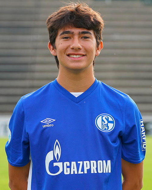 international-soccer-academy-schalke-player