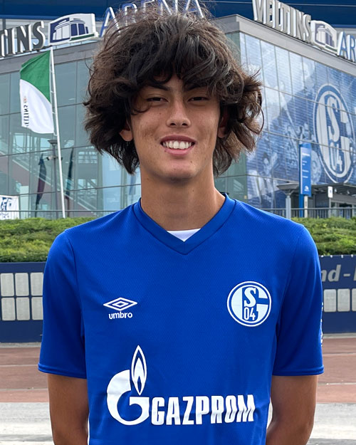 international-soccer-academy-schalke-player-zeke-zambrano-c