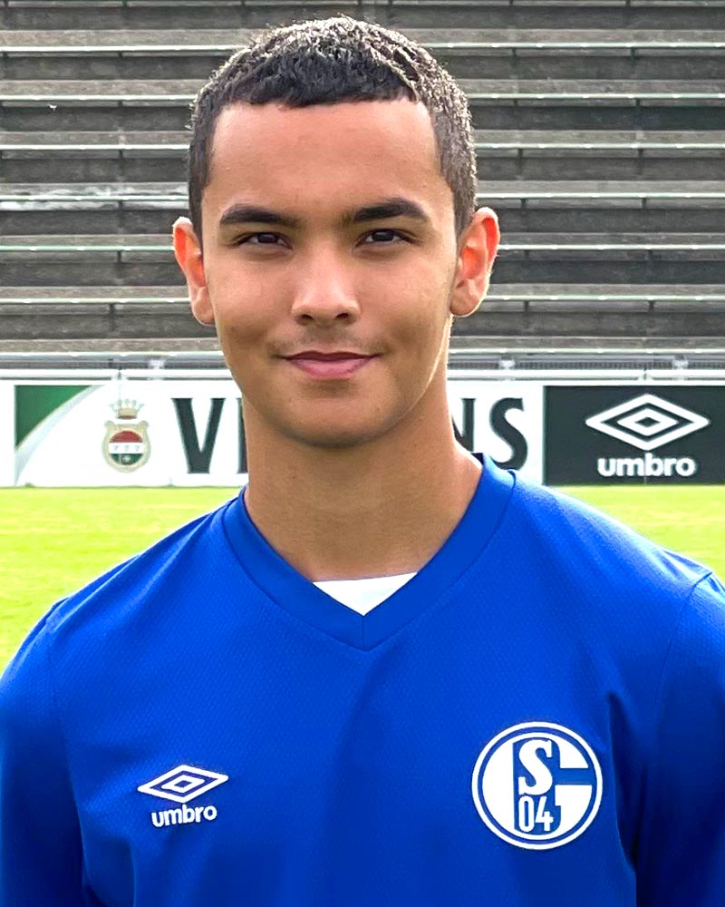 isa-schalke-signed-jaime-villanueva-scverl