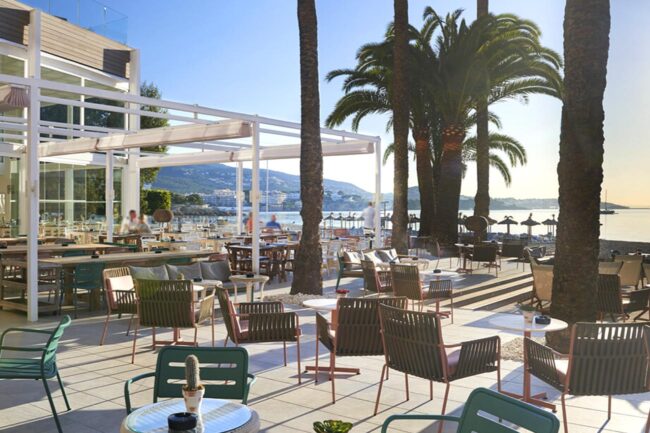 Enjoy the outdoors plus organic, natural, and healthy dishes at The Shack