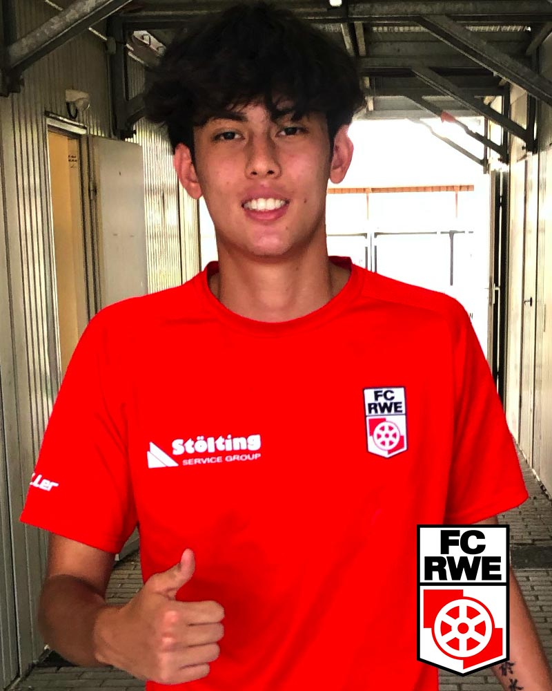 isa-schalke-signed-zeke-zambrano-bio