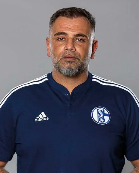 international-soccer-academy-schalke-2022-coach-kerim-baba