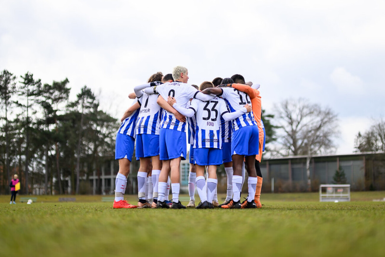 international soccer academy hertha integrated team 2022-23 huddle5