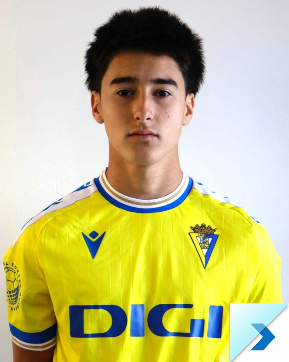 international-soccer-academy-cadiz-player-14Latorre-a