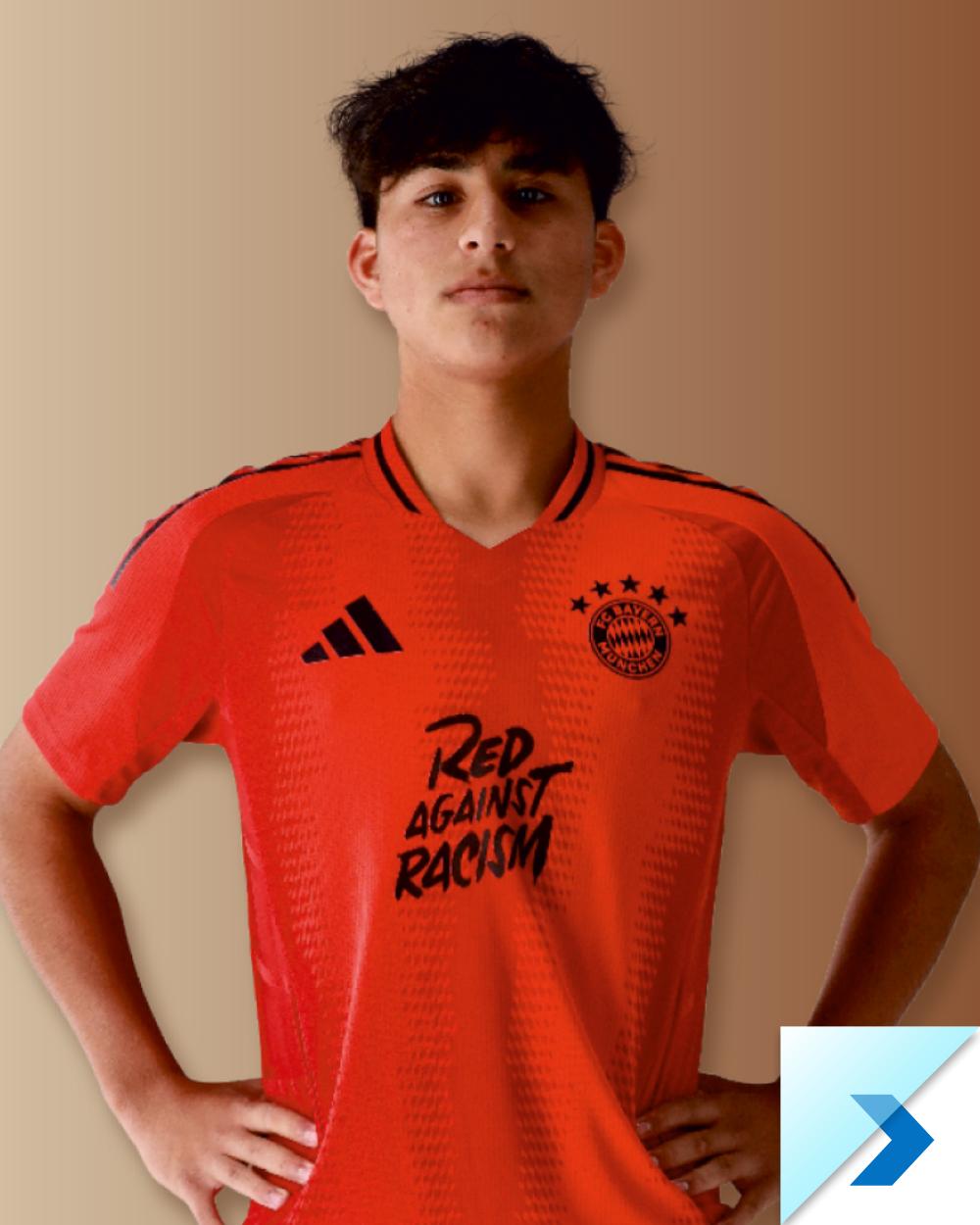 international-soccer-academy-bayern-player-18-Zachary-Bluestone-a