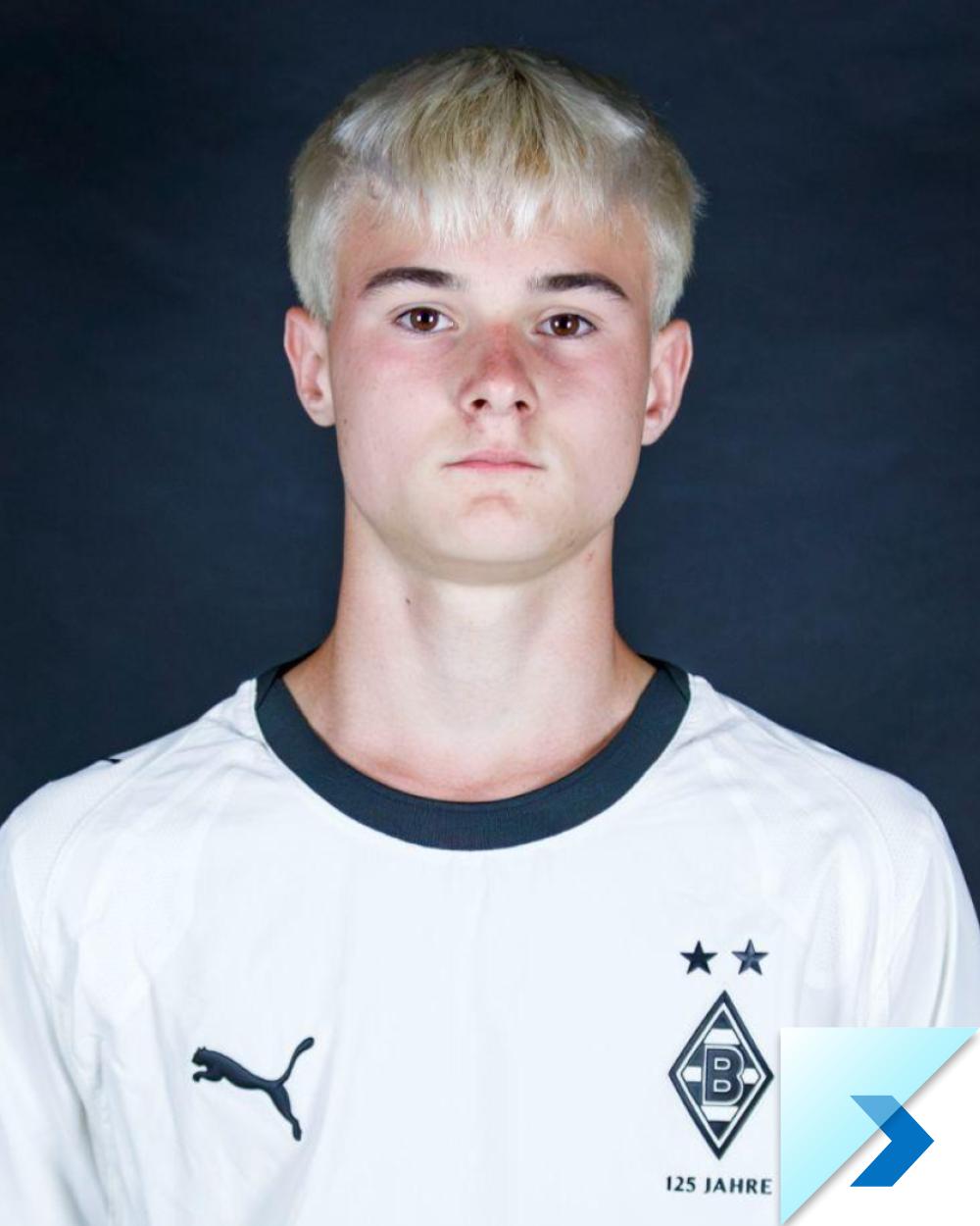 international-soccer-academy-borrusia-player-2526-Bryson-Antoci-a