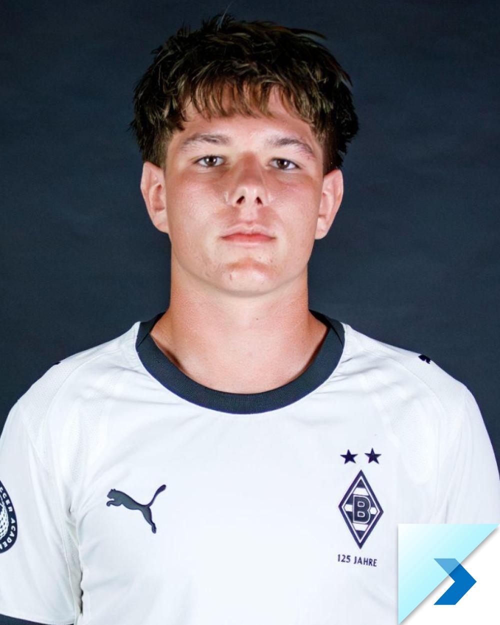 international-soccer-academy-borussia-player-2526-Landon-Zielinski-A