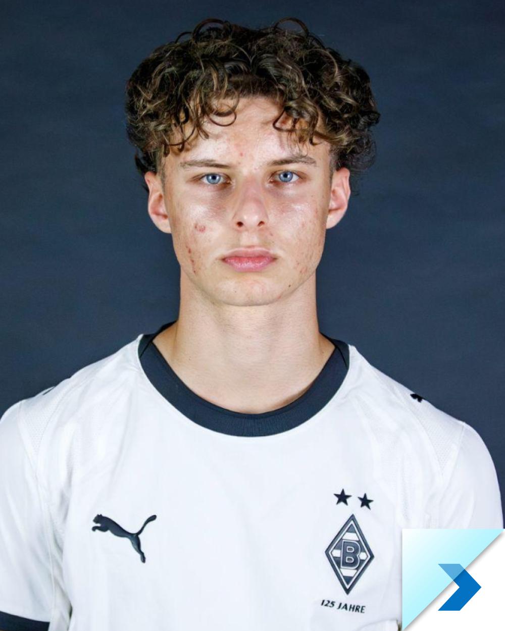 international-soccer-academy-borussia-player-2526-Vitaly-Movchan-A